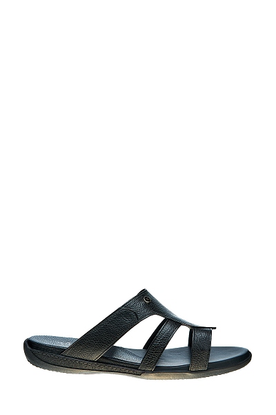 Пантолеты из&nbsp;мягкой крупнозернистой кожи с&nbsp;фирменным логотипом